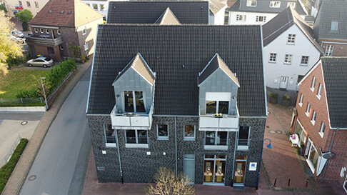 Aktuell makeln wir diese Immobilien-Anlage­­objekte in Gelsenkirchen-Zentrum. Mehr über unsere Objekte erfahren Sie auf unserer Angebotsseite bei immobilienscout24.de.